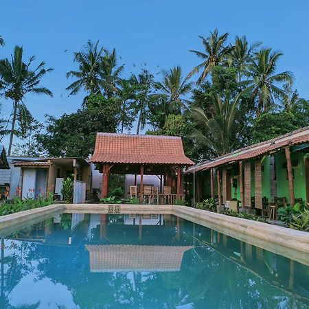 Wooden Kemiren Homestay Banyuwangi Banyuwangi  Dış mekan fotoğraf