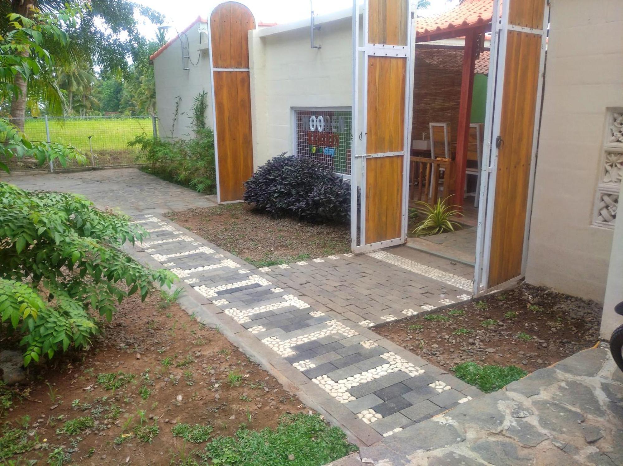 Wooden Kemiren Homestay Banyuwangi Banyuwangi  Dış mekan fotoğraf