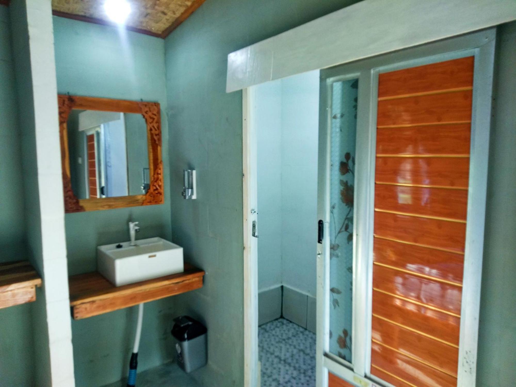 Wooden Kemiren Homestay Banyuwangi Banyuwangi  Dış mekan fotoğraf